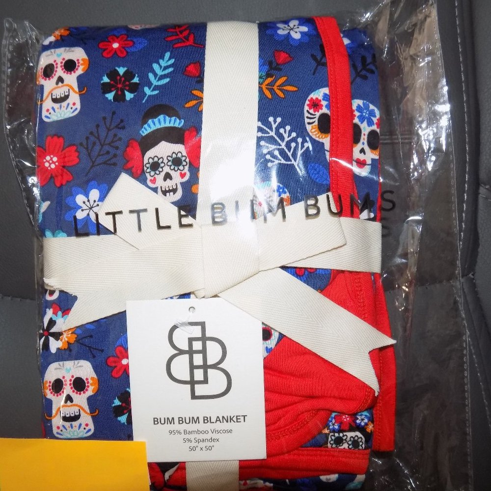 LITTLE BUM BUMS SKELEBRATE BUM BUM BLANKET NEW